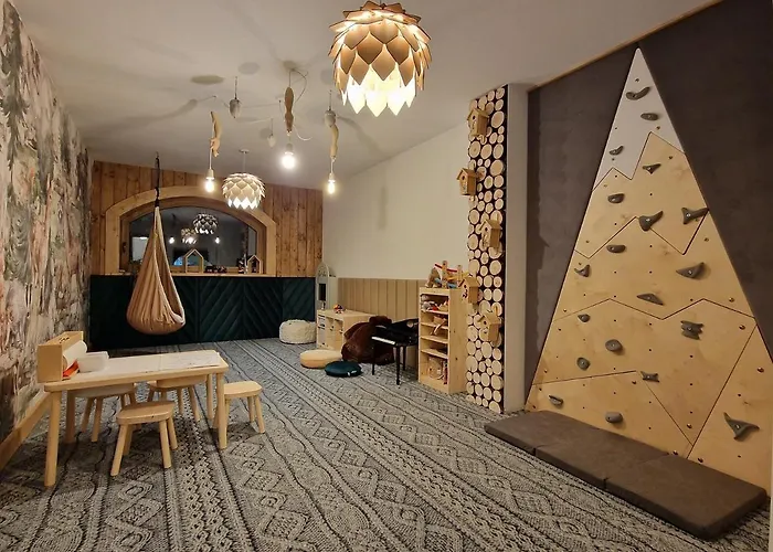 Gorska, Odkryj-zakopane 3*